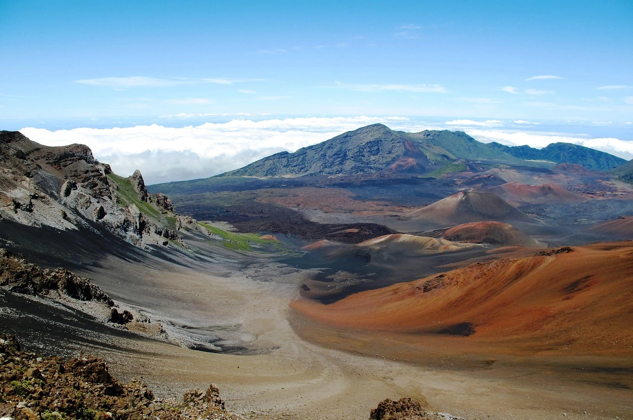 Coolest Hawaii Towns for Your 2025 Summer Vacation