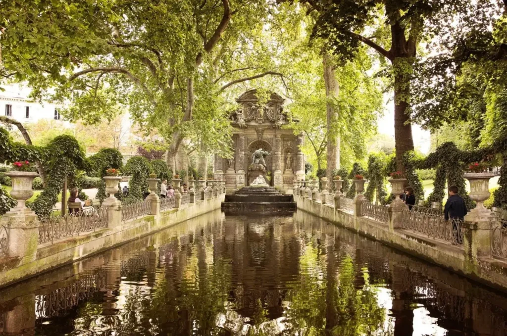 Medici Fountain in Luxembourg Gardens, Paris, a serene and romantic spot perfect for leisurely strolls